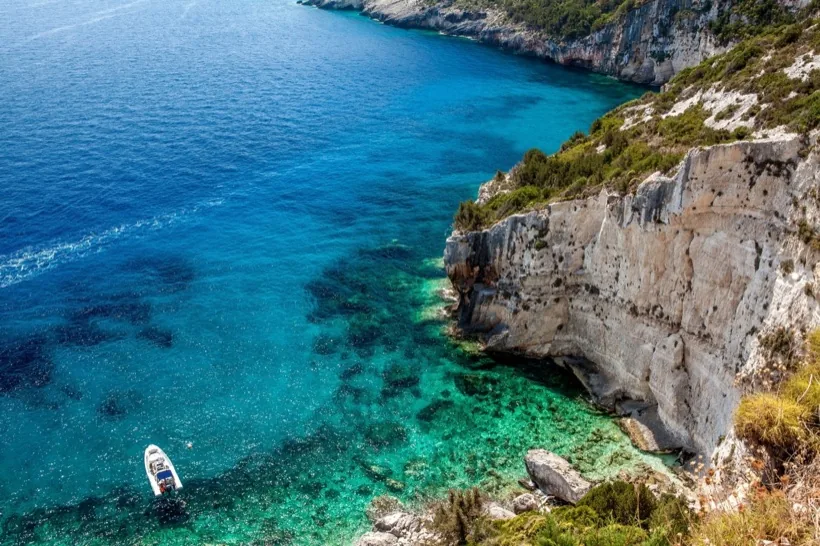 Turquoise cliff-lined cove on the Croatian coast